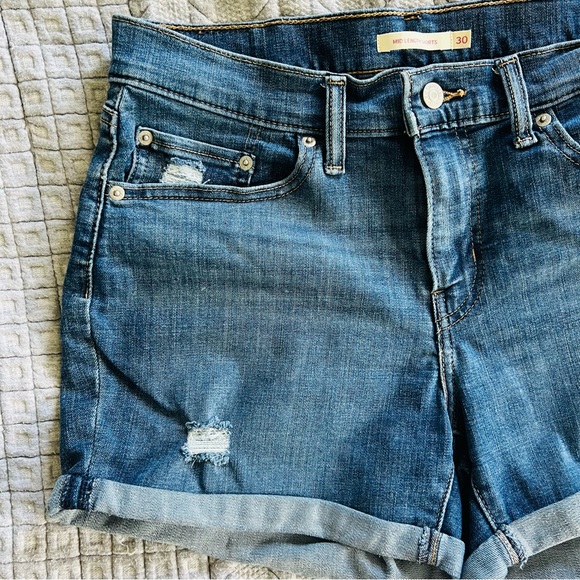 Levi’s Mid Length Shorts Size 30 - Picture 5 of 7